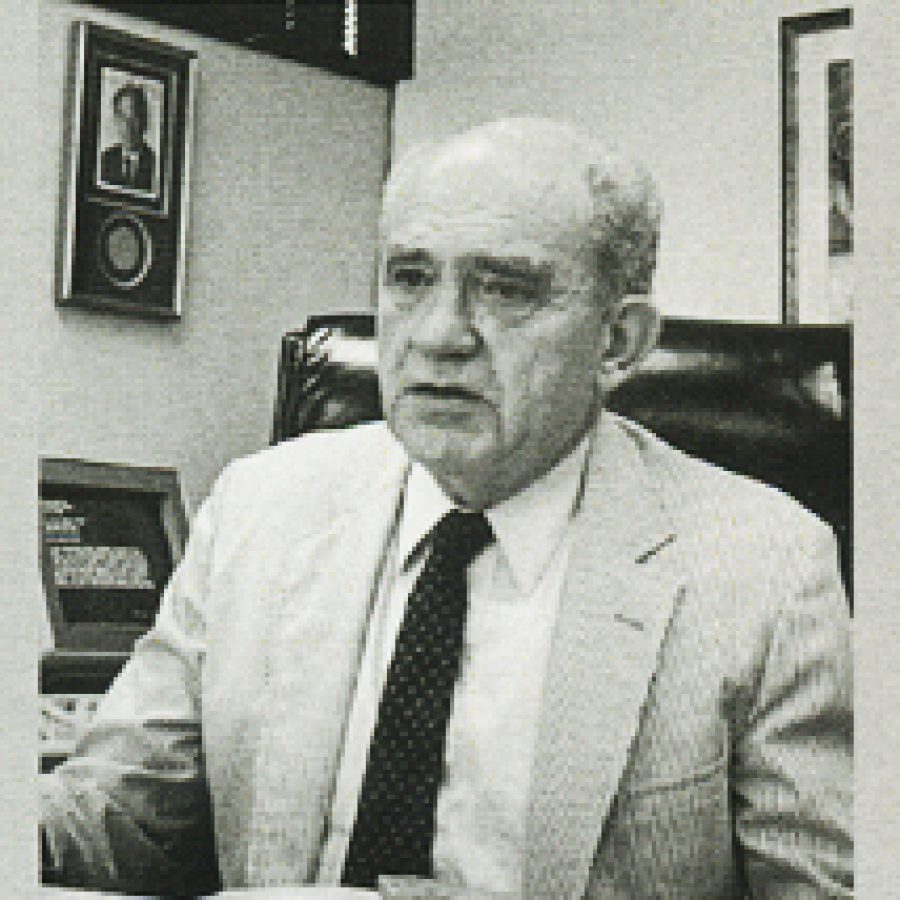 Dr. Leon Cunningham